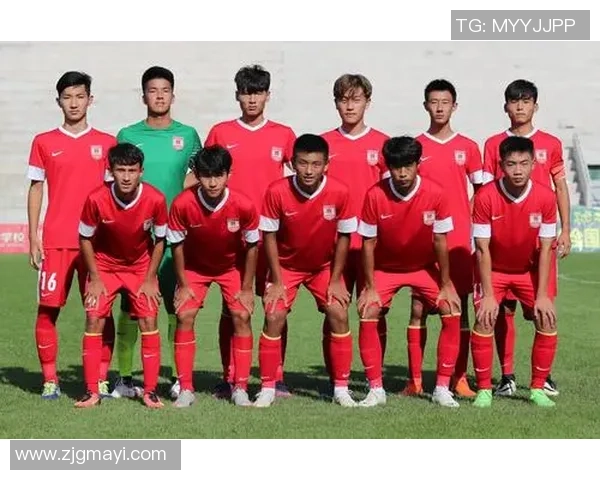 青春对决牙班牙U19与意大利U19的激烈碰撞与精彩瞬间 青春对决牙班牙U19与意大利U19的激烈碰撞与精彩瞬间